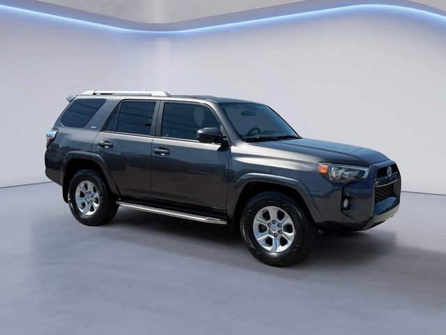2018 Toyota 4Runner SR5 RWD photo