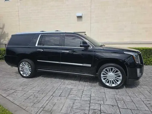 2019 Cadillac Escalade ESV Platinum 4WD photo