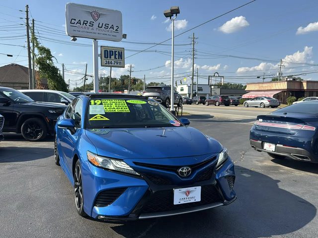 2019 Toyota Camry XSE FWD photo