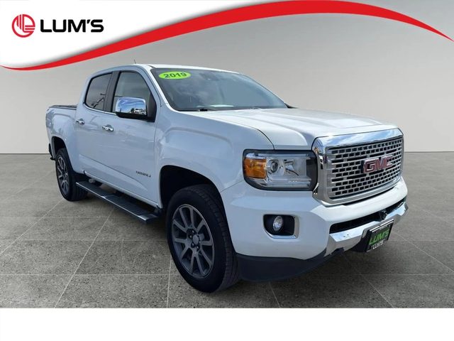 2019 GMC Canyon 4WD Denali 4WD photo