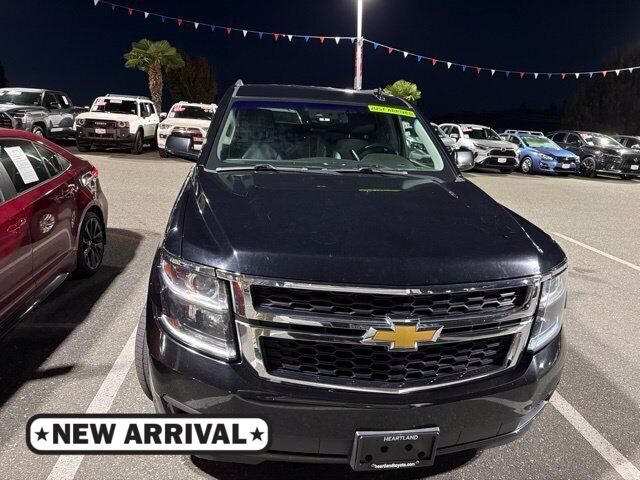 2018 Chevrolet Suburban LT 4WD photo