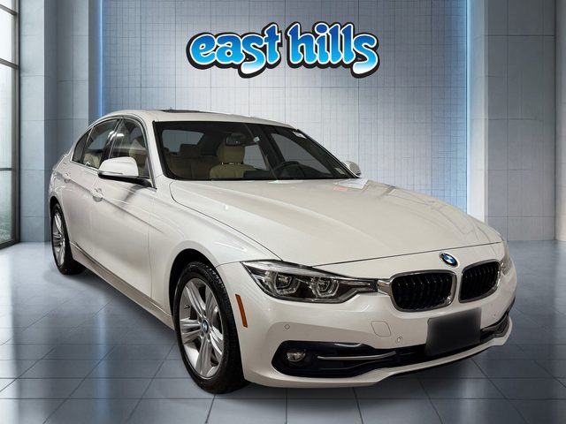 2018 BMW 3 Series 330i xDrive AWD photo