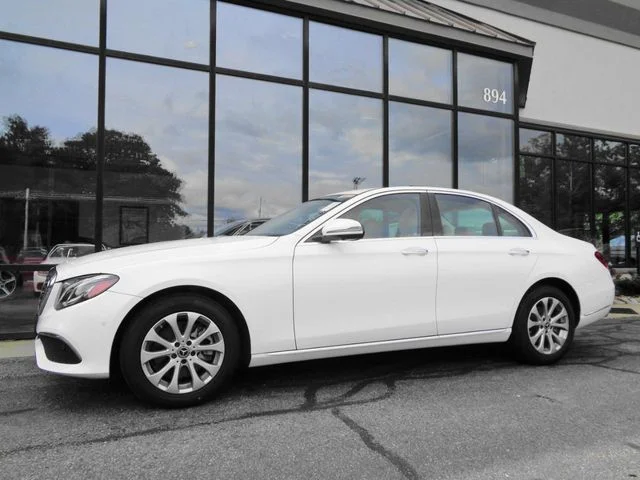2019 Mercedes-Benz E-Class E 300 AWD photo