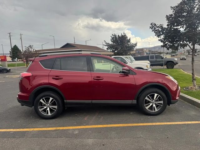 2018 Toyota RAV4 XLE AWD photo