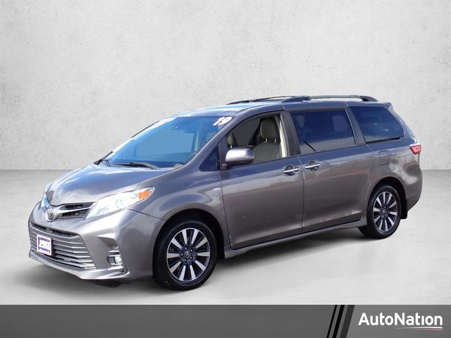 2019 Toyota Sienna XLE Premium AWD photo