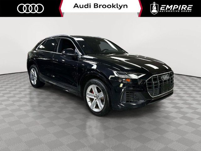 2019 Audi Q8 Premium AWD photo