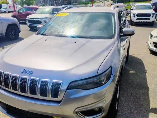 2019 Jeep Cherokee Latitude Plus 4WD photo