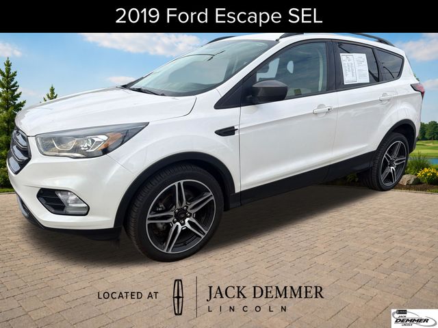 2019 Ford Escape SEL FWD photo