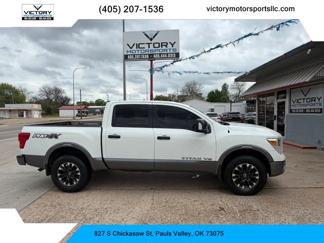 2019 Nissan Titan PRO-4X 4WD photo