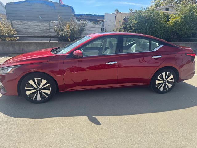 2019 Nissan Altima 2.5 SV FWD photo