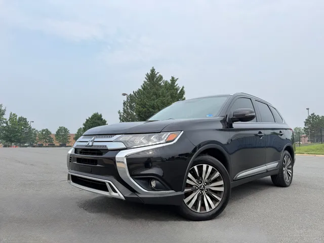 2019 Mitsubishi Outlander SEL 4WD photo