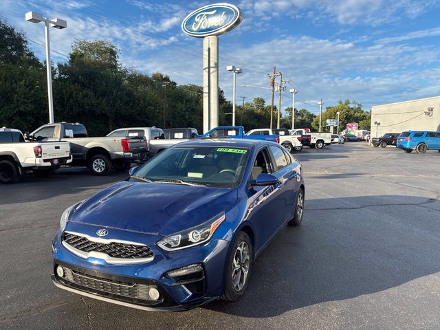 2019 Kia Forte LXS FWD photo