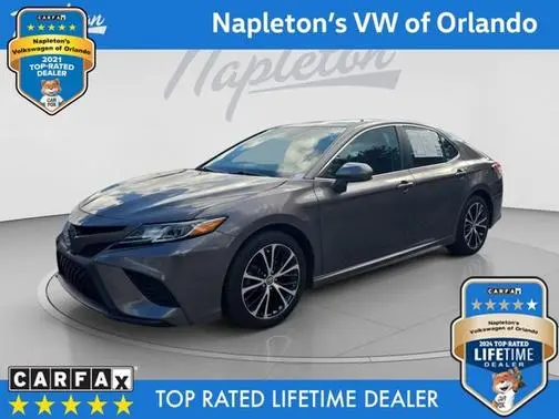 2019 Toyota Camry SE FWD photo