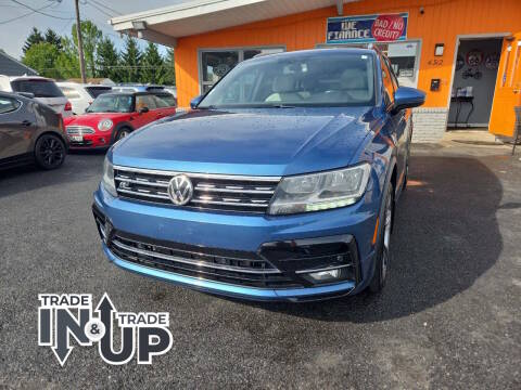 2019 Volkswagen Tiguan SEL R-Line AWD photo