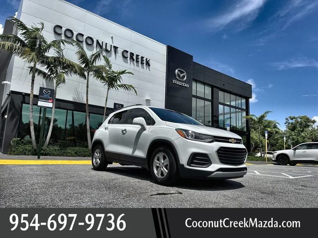 2019 Chevrolet Trax LT FWD photo