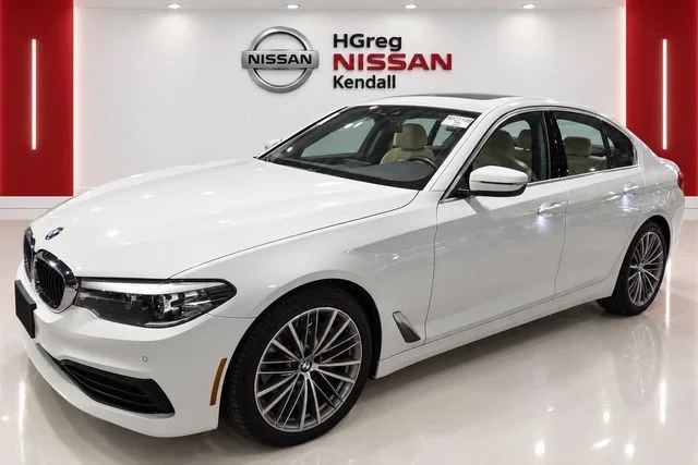 2019 BMW 5 Series 530i RWD photo