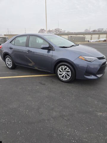 2019 Toyota Corolla LE FWD photo