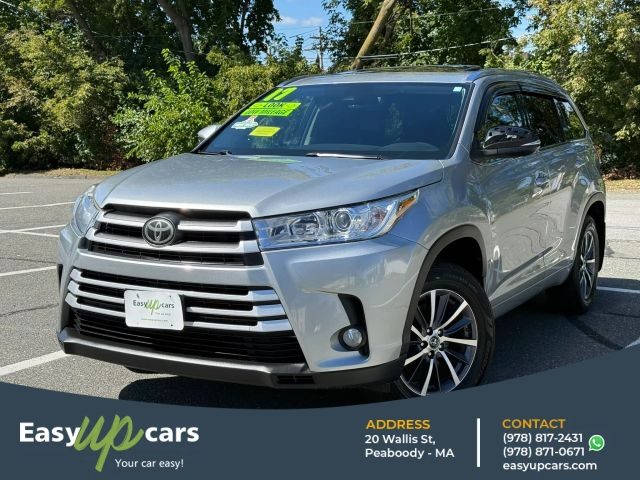 2017 Toyota Highlander XLE AWD photo