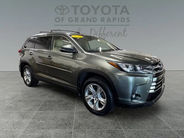 2019 Toyota Highlander Limited AWD photo