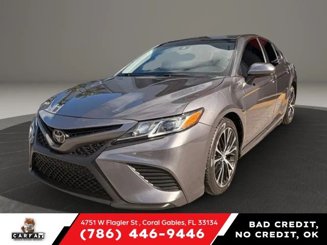 2019 Toyota Camry SE FWD photo
