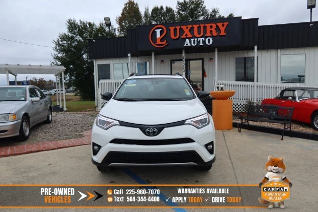 2018 Toyota RAV4 SE FWD photo