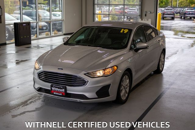 2019 Ford Fusion SE FWD photo