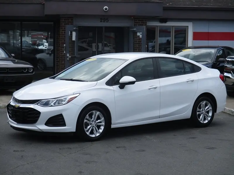 2019 Chevrolet Cruze LS FWD photo