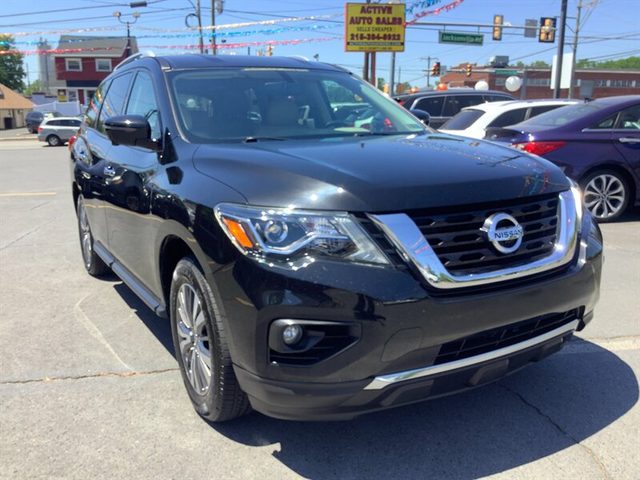 2019 Nissan Pathfinder SL 4WD photo
