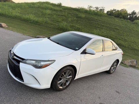 2017 Toyota Camry SE FWD photo