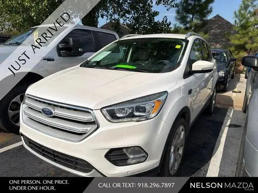 2019 Ford Escape Titanium 4WD photo