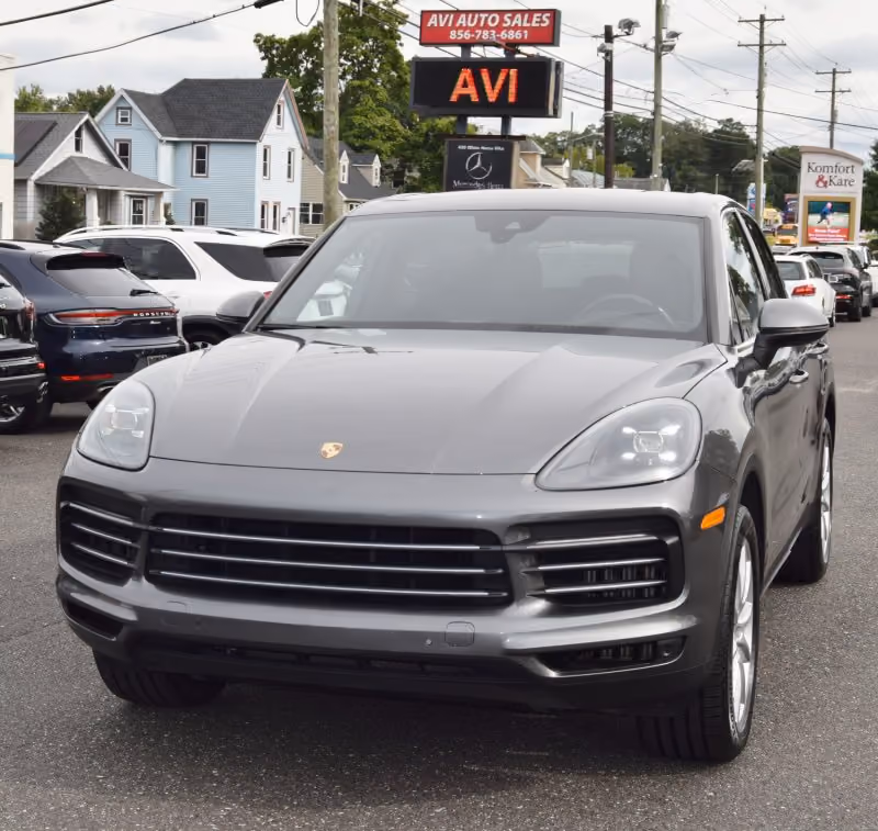 2019 Porsche Cayenne  AWD photo