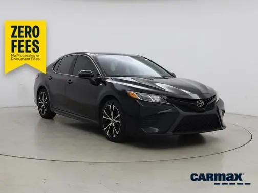 2019 Toyota Camry SE FWD photo