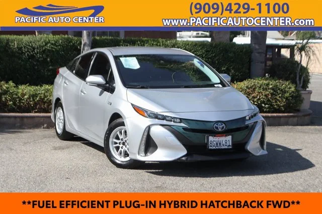 2018 Toyota Prius Prime Premium FWD photo