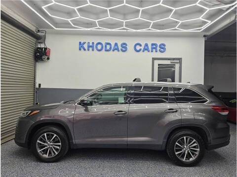 2019 Toyota Highlander XLE FWD photo