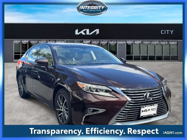 2016 Lexus ES FWD photo