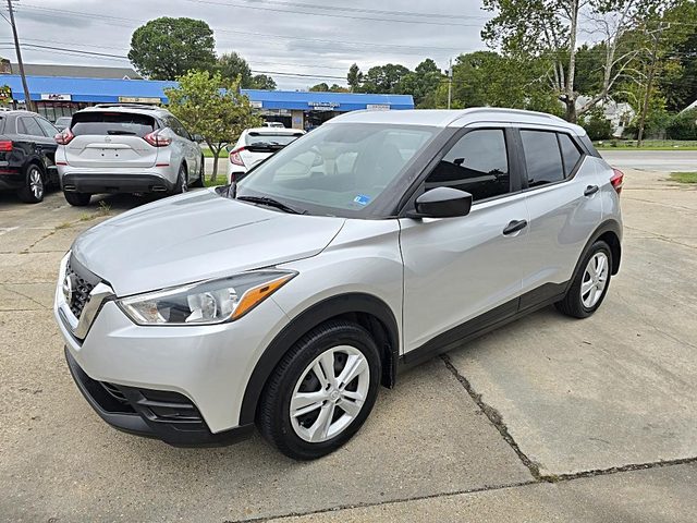 2018 Nissan Kicks S FWD photo