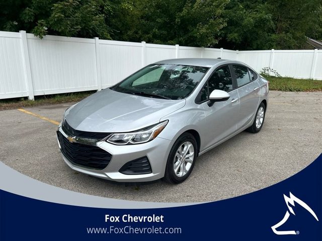 2019 Chevrolet Cruze LS FWD photo