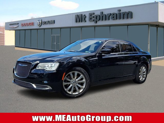 2019 Chrysler 300 Touring AWD photo