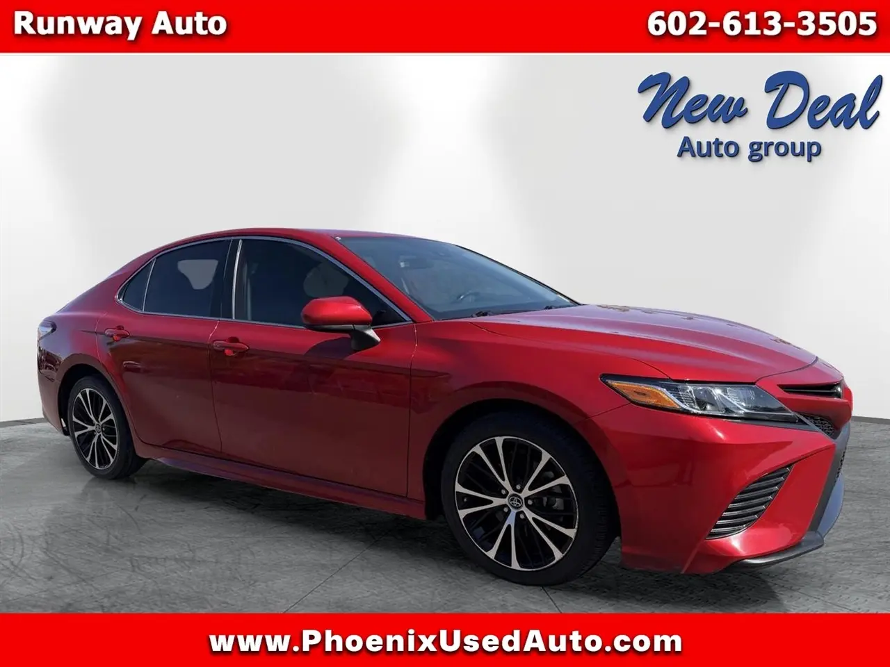 2019 Toyota Camry SE FWD photo