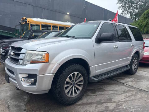 2017 Ford Expedition XLT 4WD photo