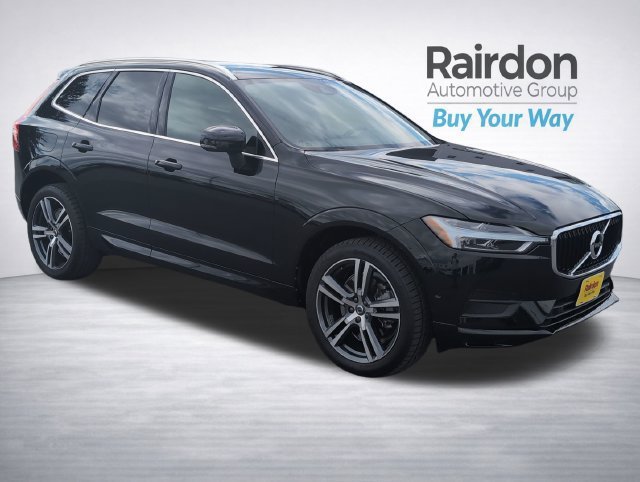 2019 Volvo XC60 Momentum AWD photo