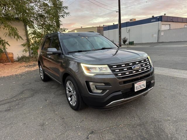 2017 Ford Explorer Limited FWD photo