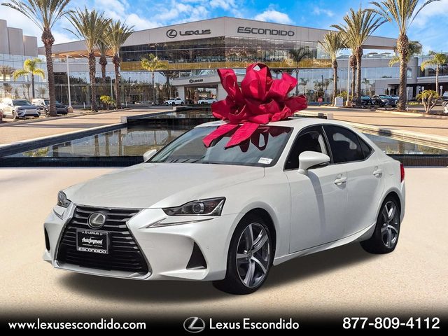 2018 Lexus IS IS 300 RWD photo