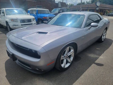 2018 Dodge Challenger R/T RWD photo