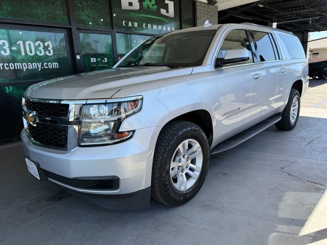 2018 Chevrolet Suburban LT 4WD photo