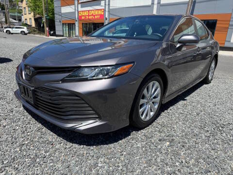 2019 Toyota Camry LE FWD photo