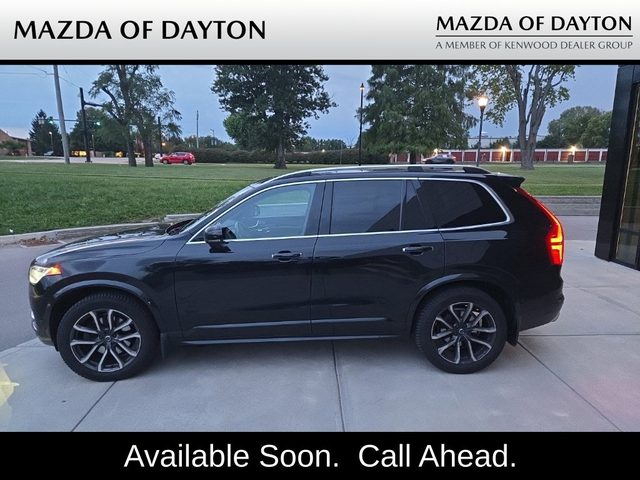 2019 Volvo XC90 Momentum AWD photo