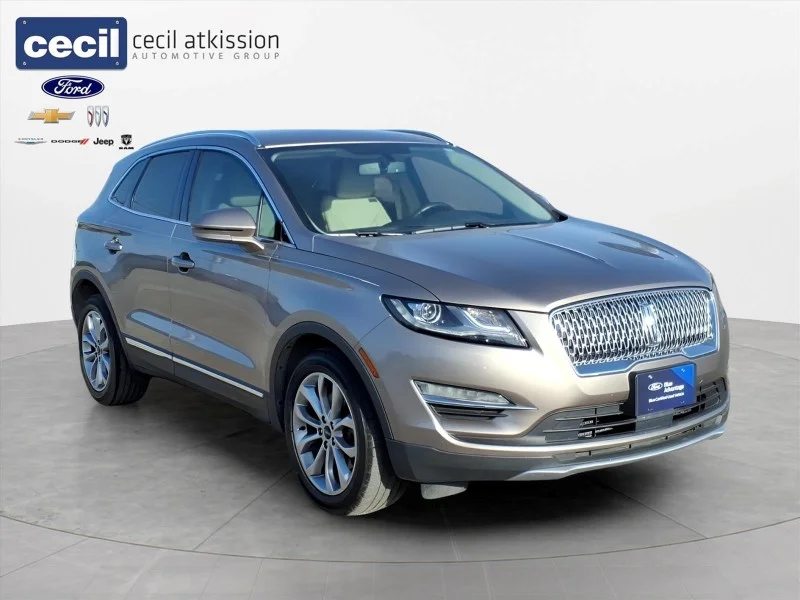 2019 Lincoln MKC Select FWD photo