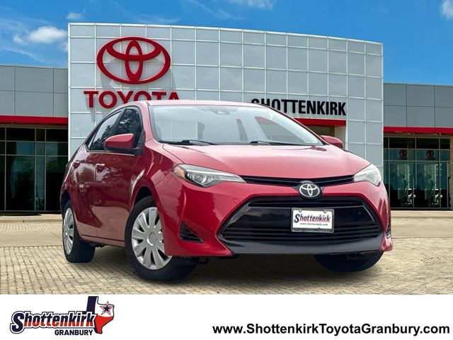 2019 Toyota Corolla LE FWD photo