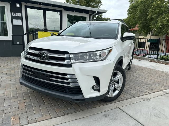 2019 Toyota Highlander Limited AWD photo